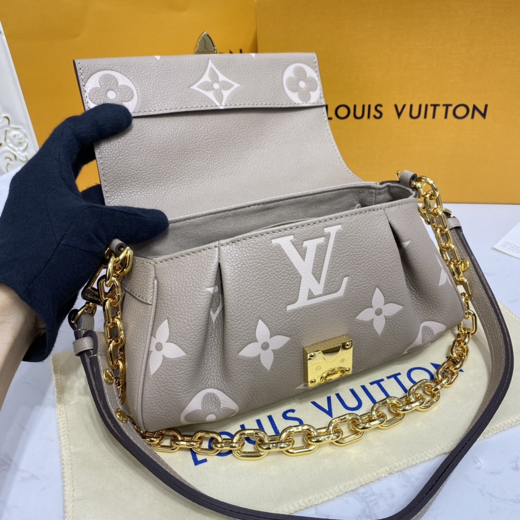 Louis Vuitton FAVORITE Monogram Shoudler Bag  M45836 Dove/Cream